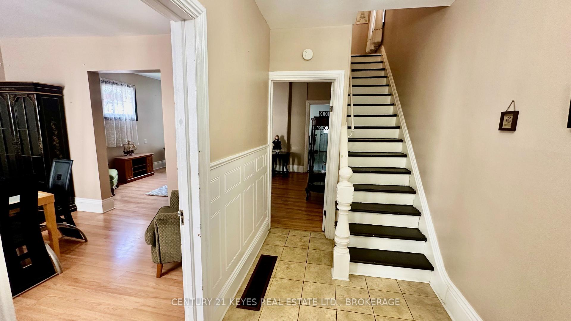 Photo 9 of 216 Brock Street, Gananoque, Gananoque — HOMEH