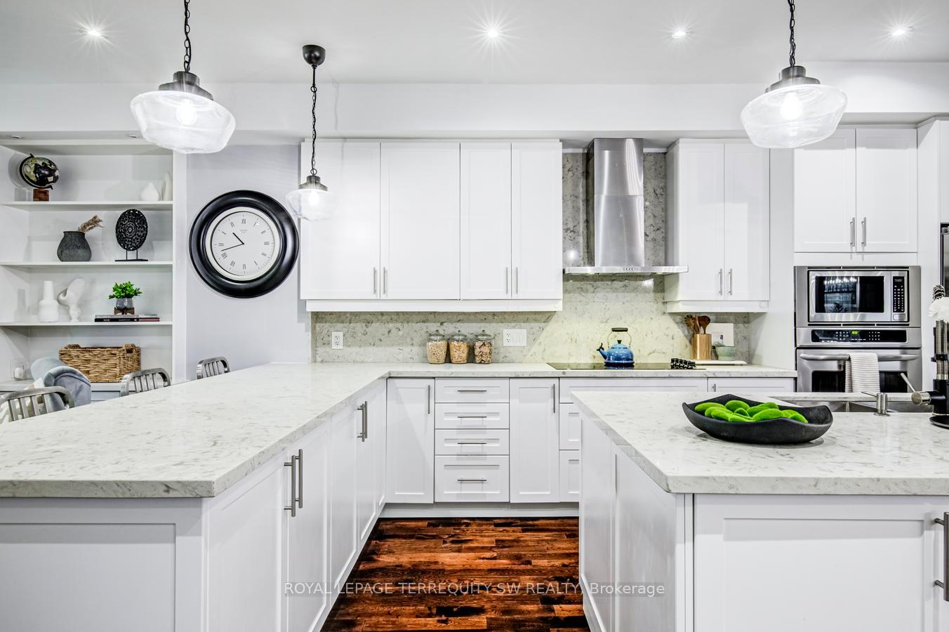 Photo 13 of 888 Fourth Street, Mississauga, Lakeview — HOMEH