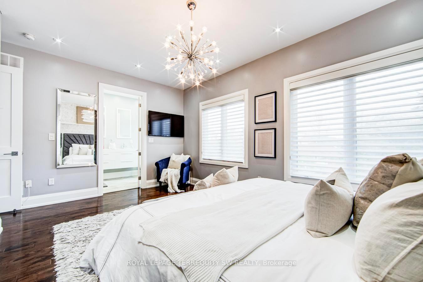 Photo 20 of 888 Fourth Street, Mississauga, Lakeview — HOMEH