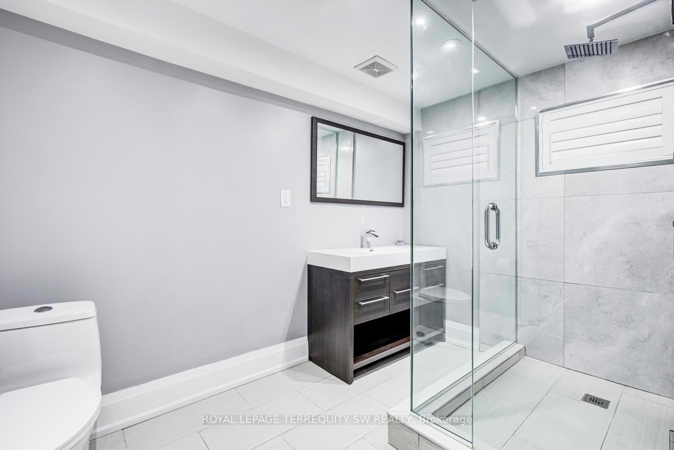 Photo 34 of 888 Fourth Street, Mississauga, Lakeview — HOMEH