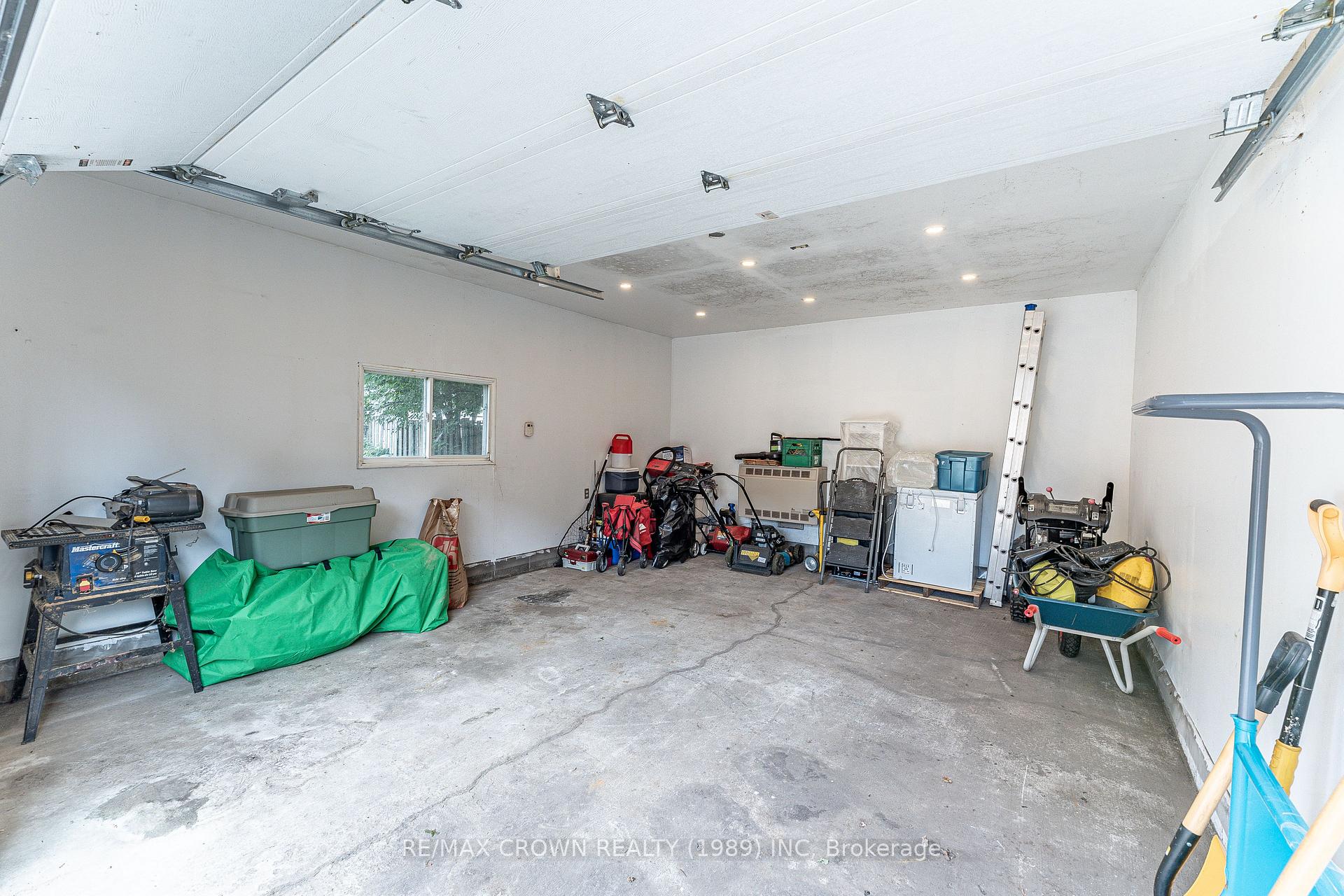 Photo 37 of 262 Lee Avenue, North Bay, Ferris — HOMEH