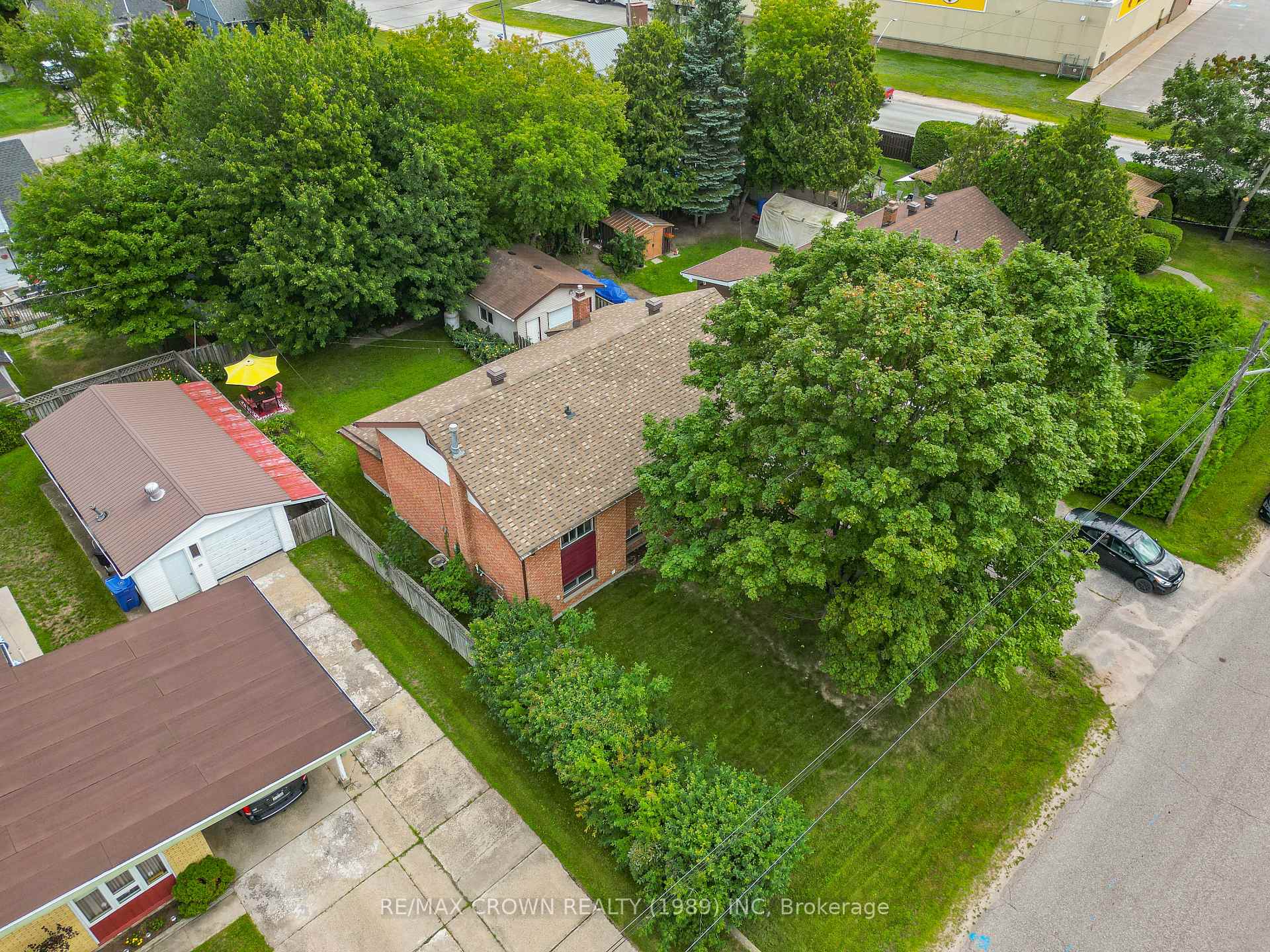 Photo 46 of 262 Lee Avenue, North Bay, Ferris — HOMEH