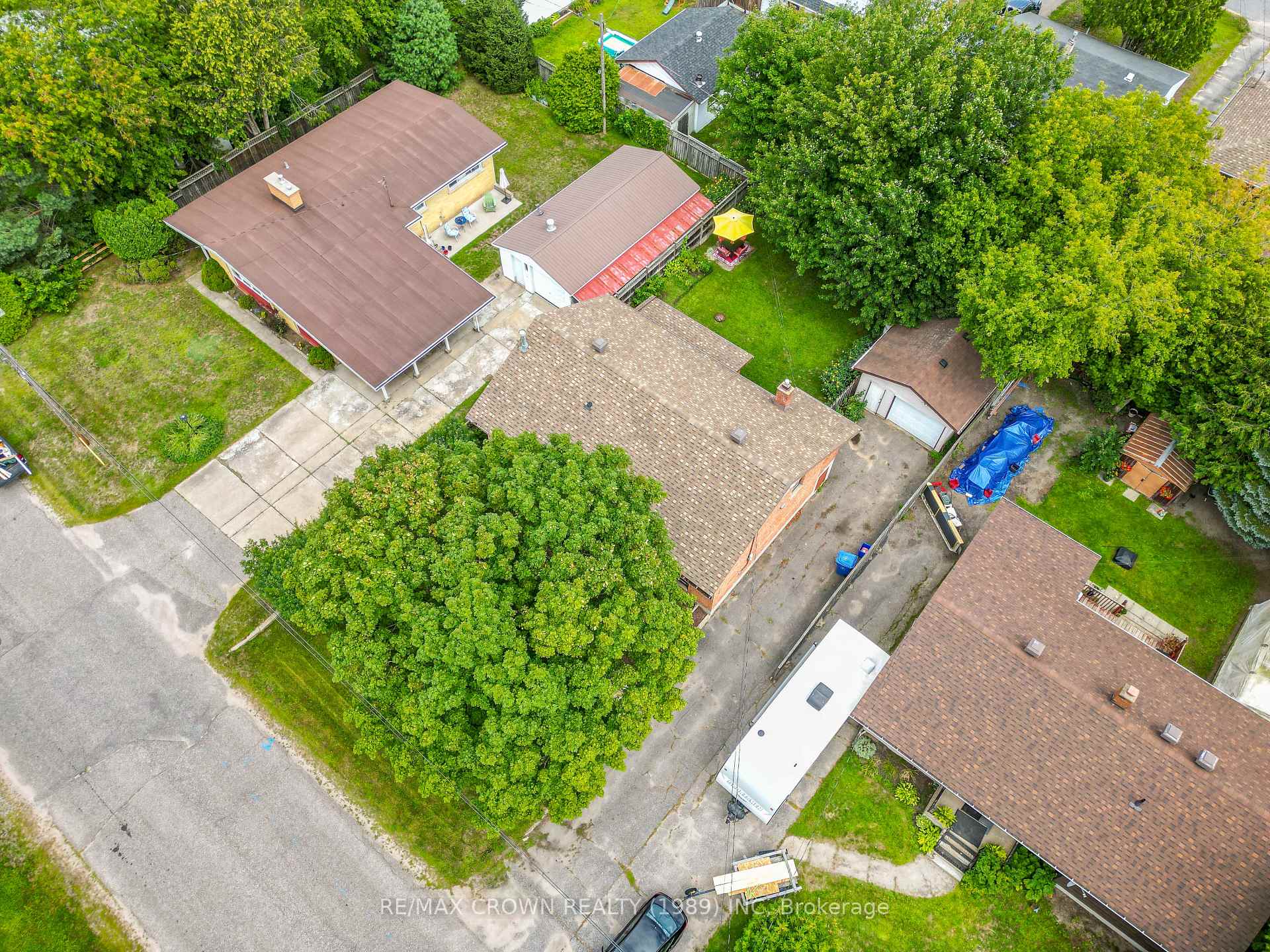 Photo 49 of 262 Lee Avenue, North Bay, Ferris — HOMEH