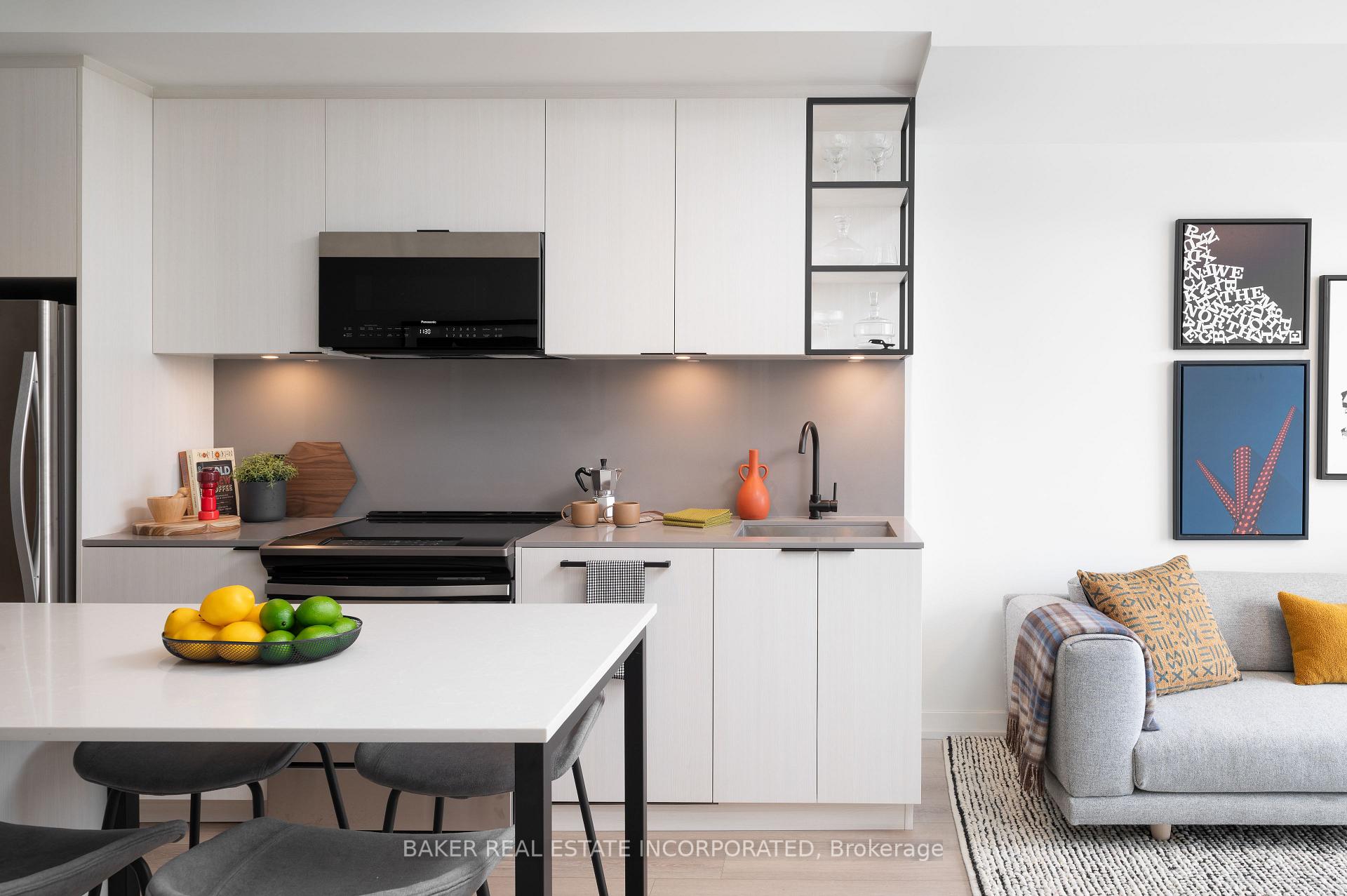 Photo of Unit 521, 740 Dupont Street