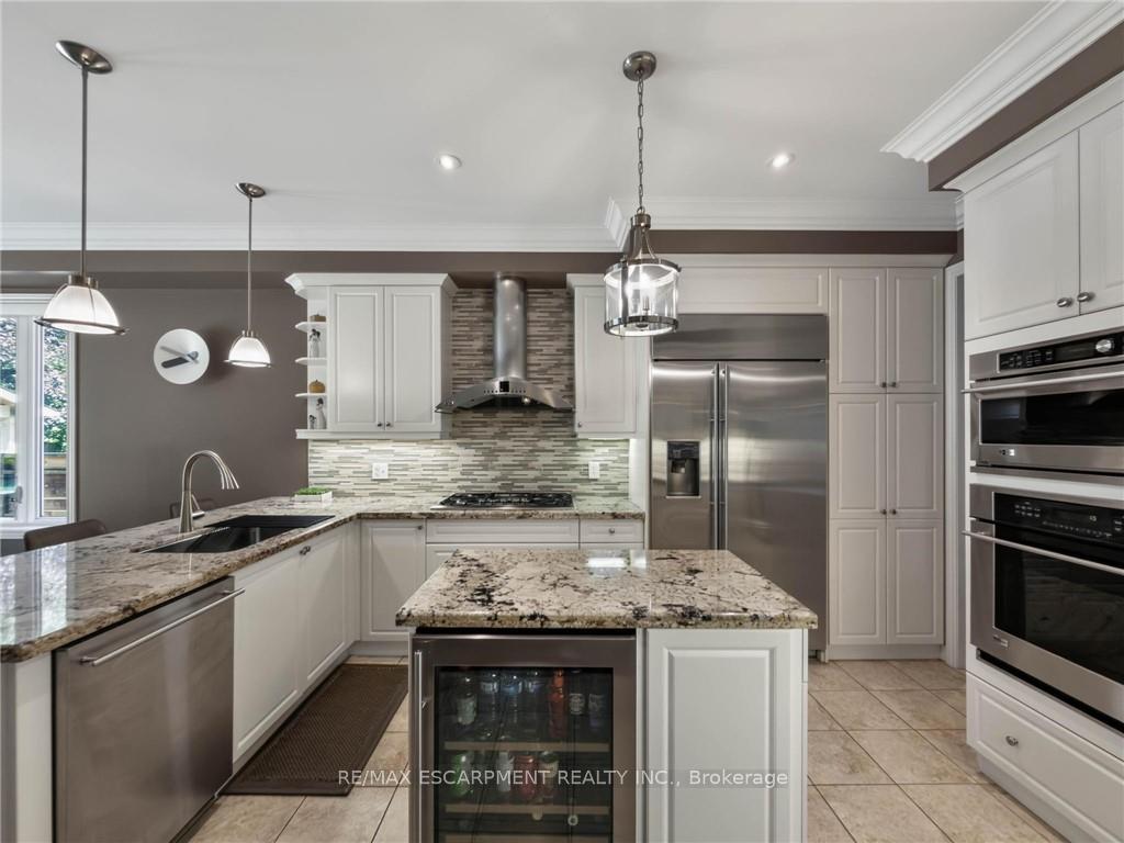 Photo 6 of 80 Sutherland Crescent, Hamilton, Ancaster — HOMEH