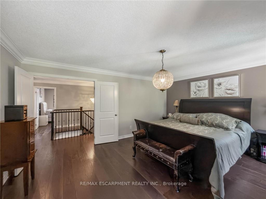 Photo 15 of 80 Sutherland Crescent, Hamilton, Ancaster — HOMEH