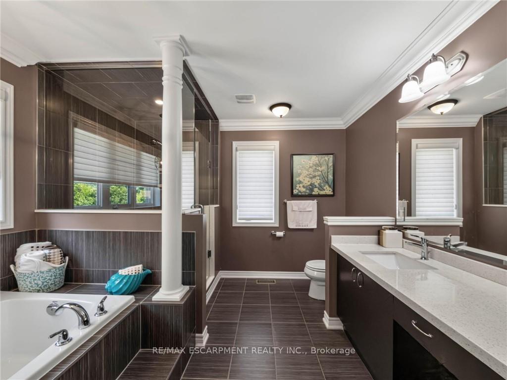 Photo 18 of 80 Sutherland Crescent, Hamilton, Ancaster — HOMEH