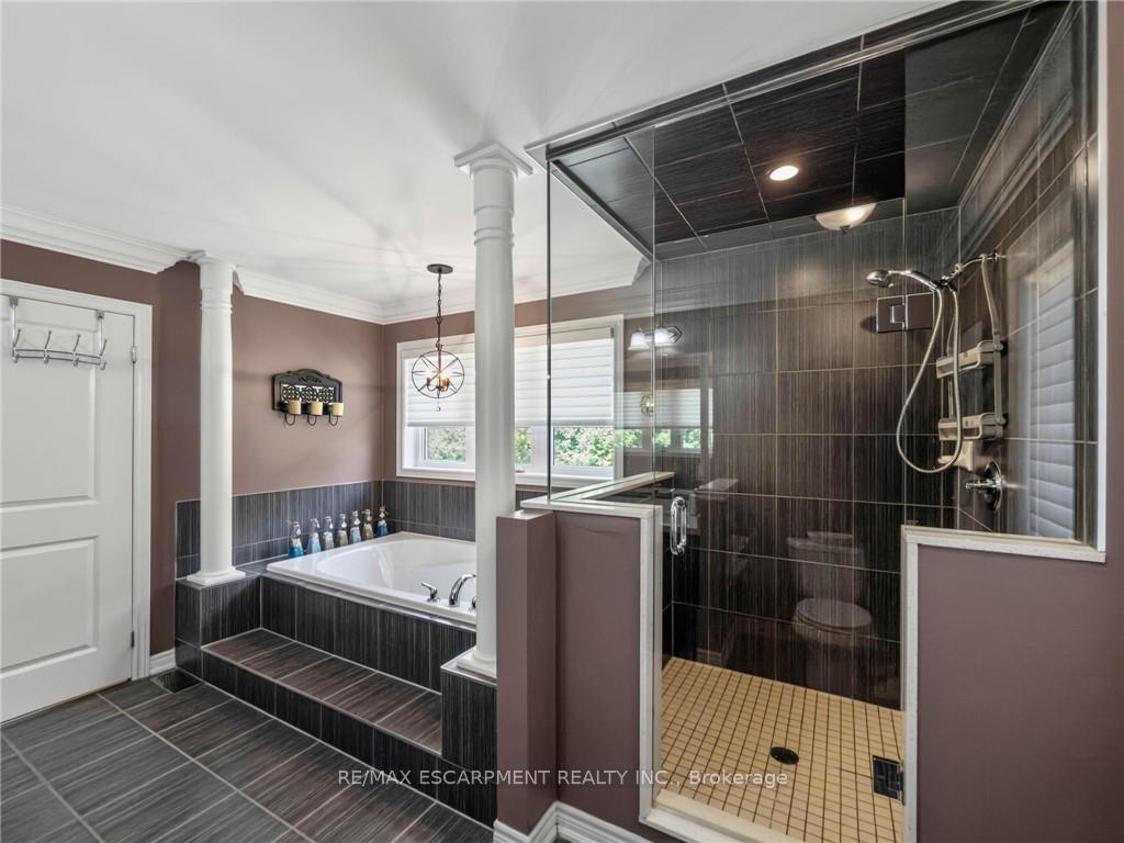 Photo 19 of 80 Sutherland Crescent, Hamilton, Ancaster — HOMEH