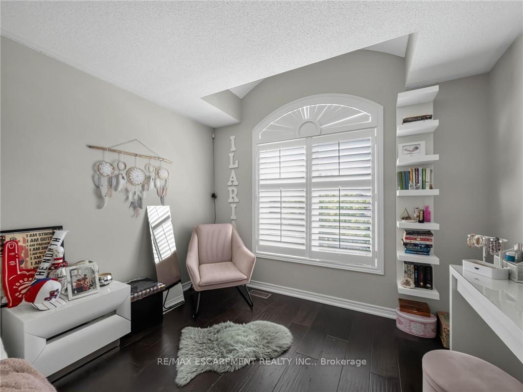 Photo 21 of 80 Sutherland Crescent, Hamilton, Ancaster — HOMEH