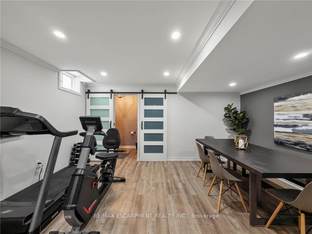 Photo 28 of 80 Sutherland Crescent, Hamilton, Ancaster — HOMEH