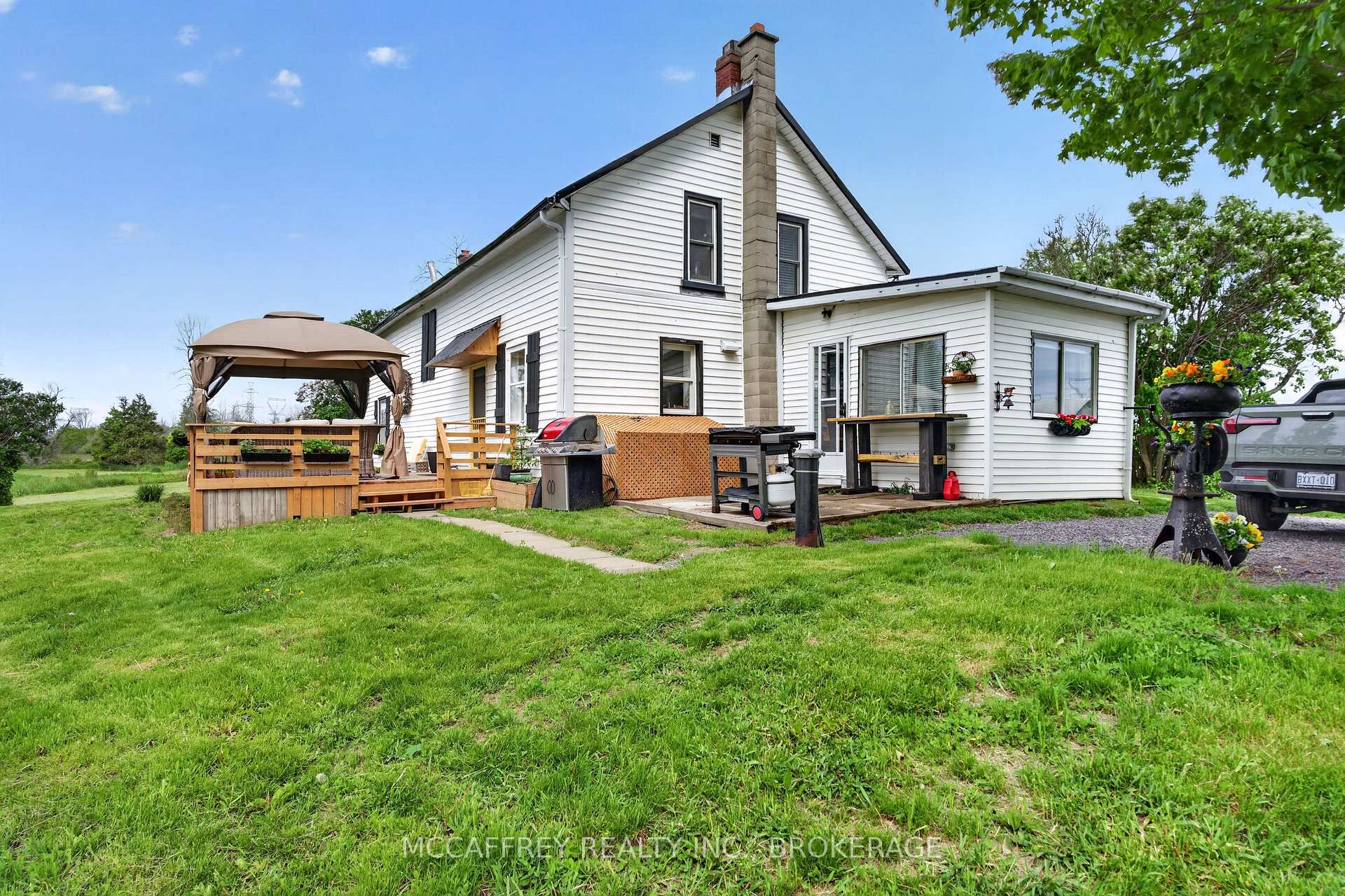Photo 4 of 1549 Doyle Road, Loyalist, Lennox and Addington - South — HOMEH