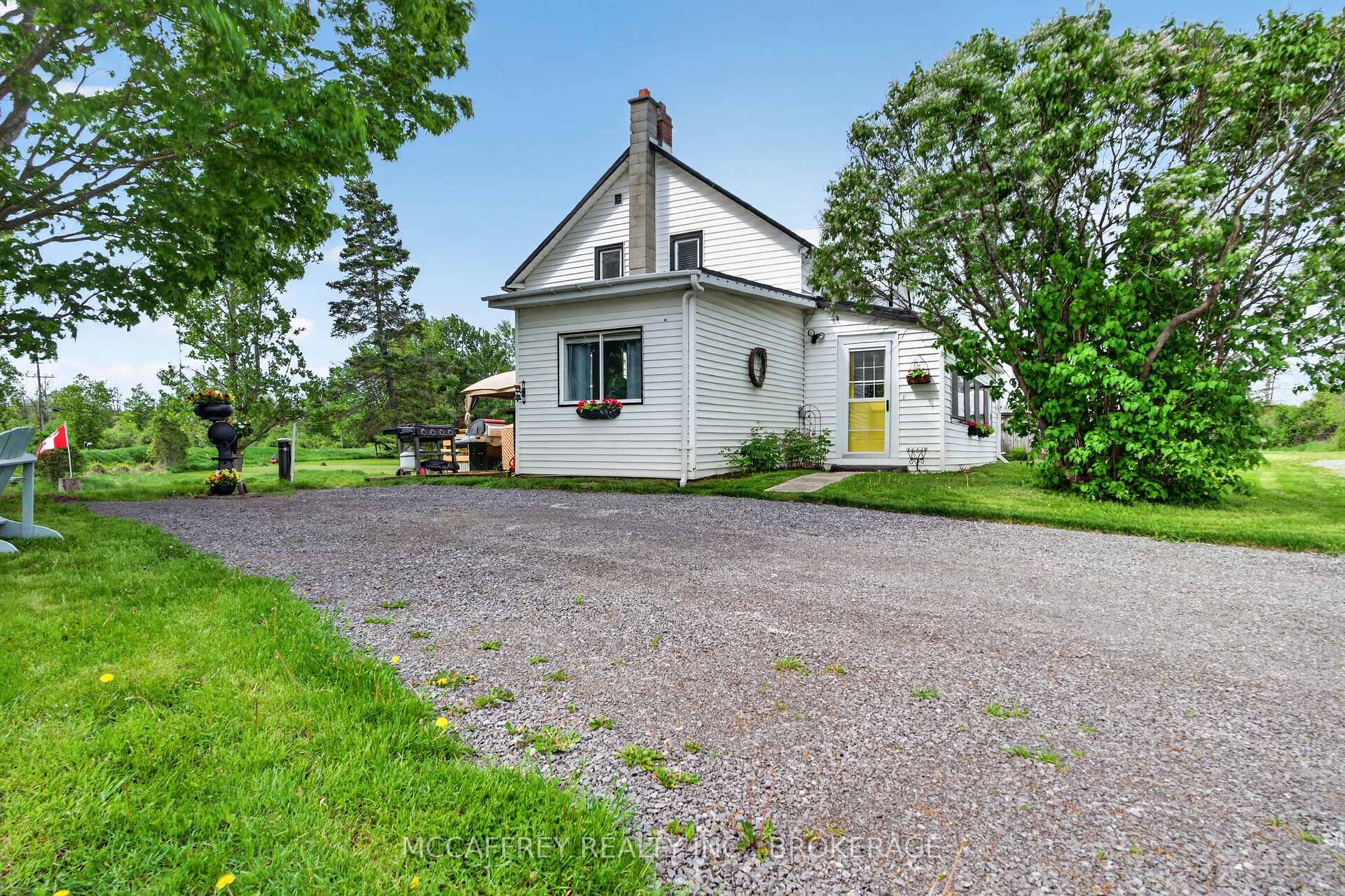 Photo 6 of 1549 Doyle Road, Loyalist, Lennox and Addington - South — HOMEH