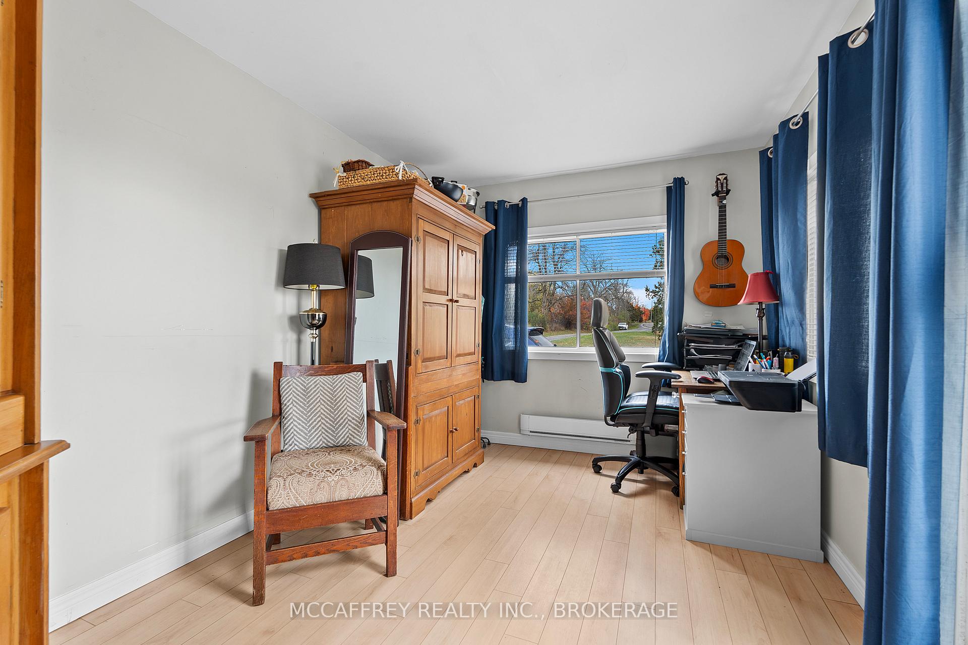Photo 19 of 1549 Doyle Road, Loyalist, Lennox and Addington - South — HOMEH