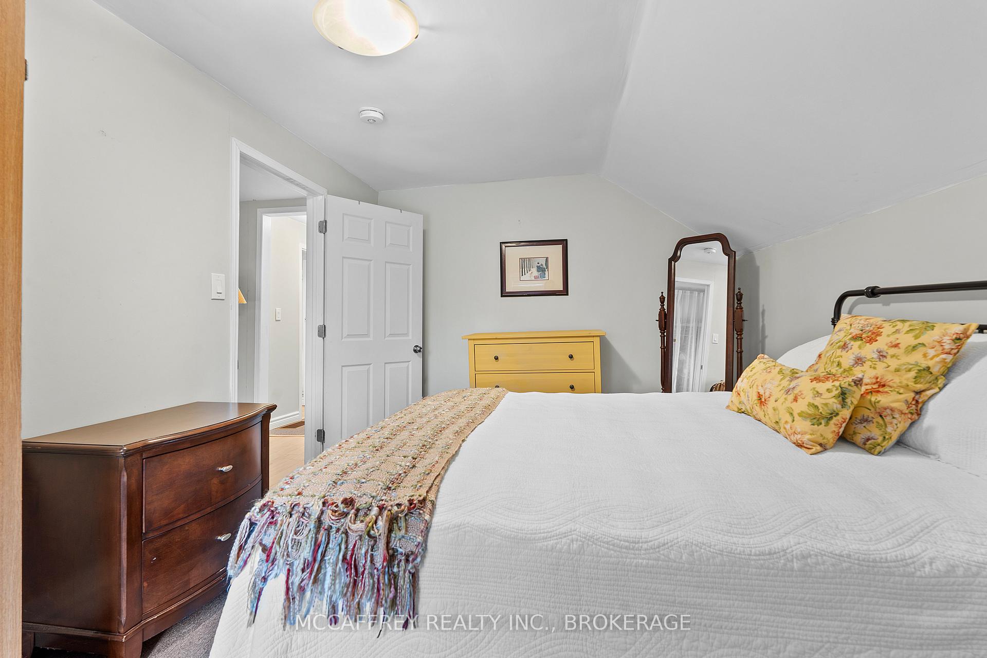 Photo 36 of 1549 Doyle Road, Loyalist, Lennox and Addington - South — HOMEH