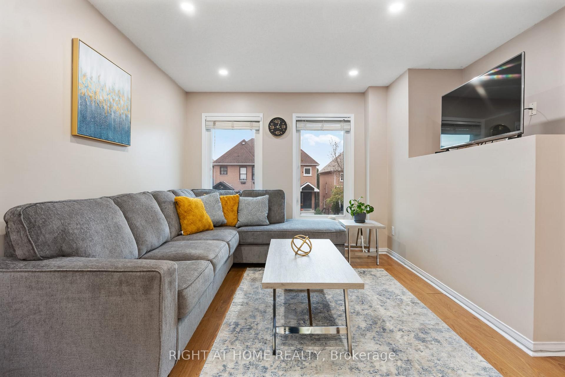 Photo 5 of 54 Amberhill Way, Aurora, Bayview Wellington — HOMEH