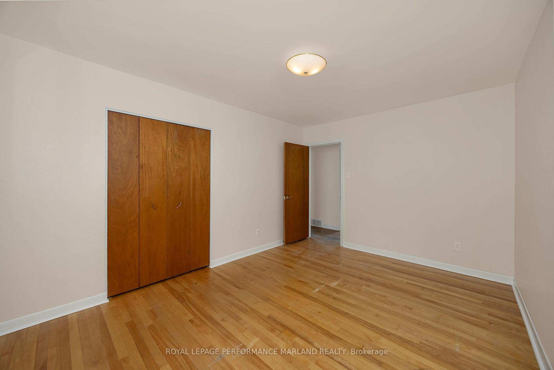 Photo 9 of 845 Forest Street S, Ottawa, Queensway Terrace North — HOMEH