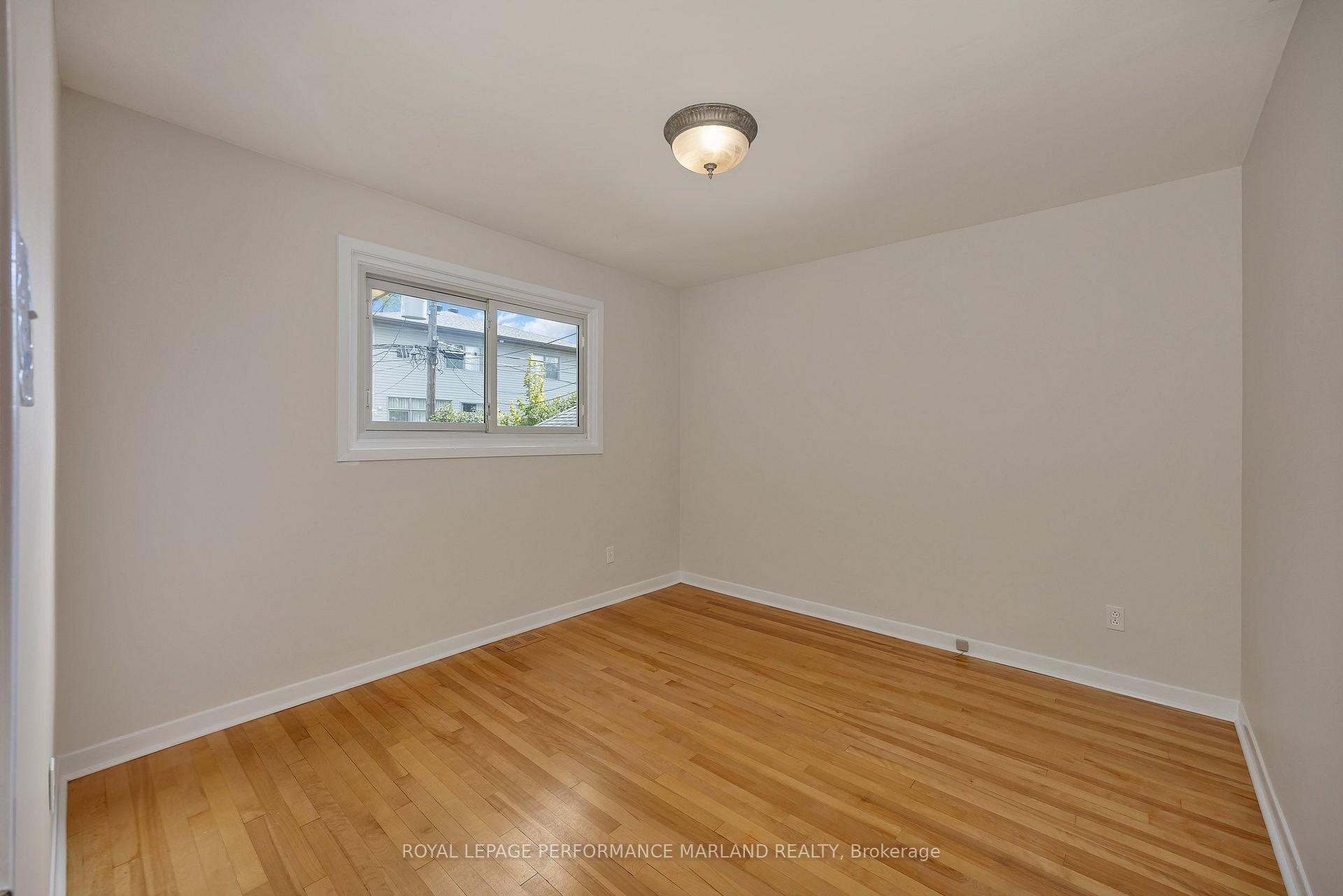 Photo 11 of 845 Forest Street S, Ottawa, Queensway Terrace North — HOMEH