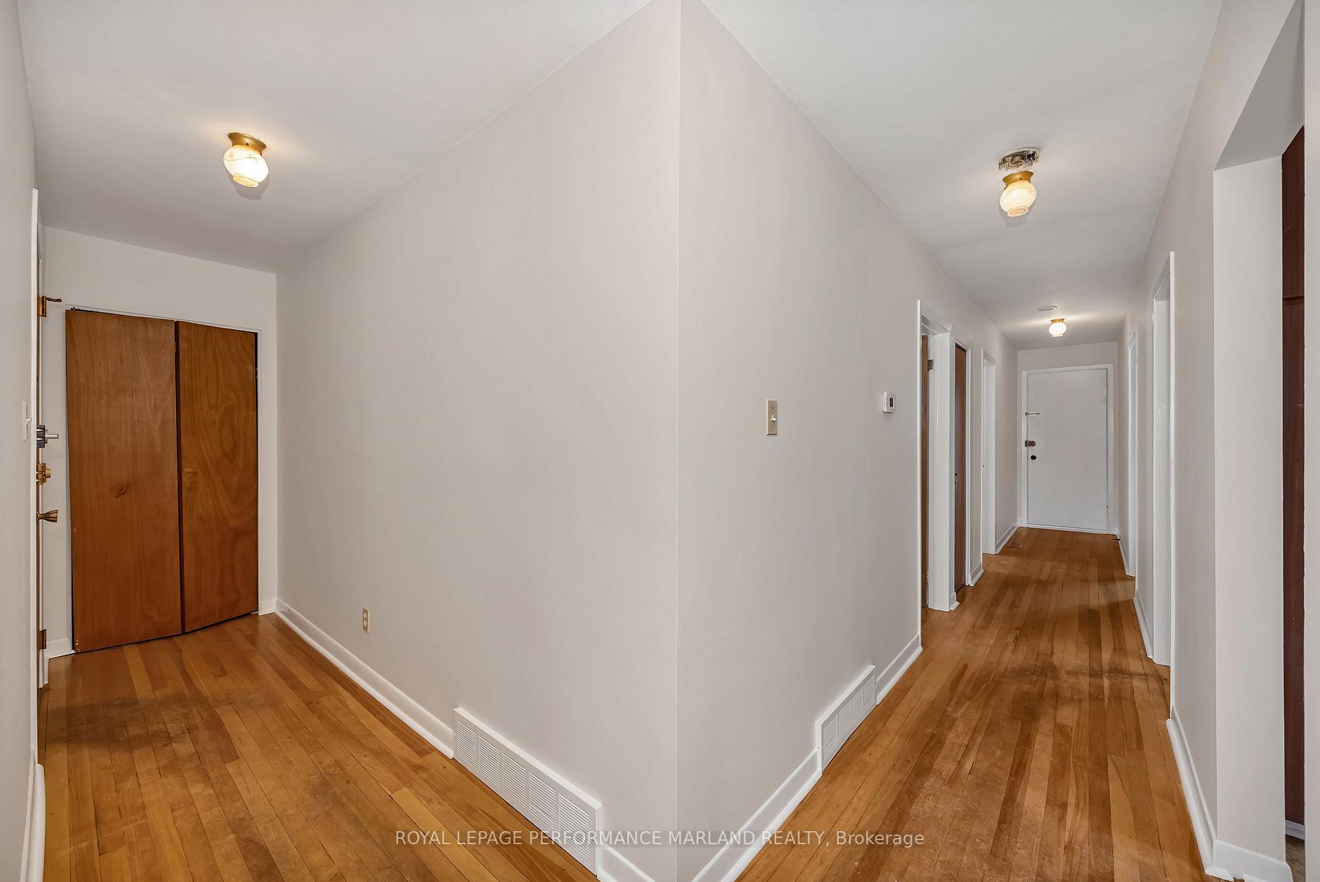 Photo 17 of 845 Forest Street S, Ottawa, Queensway Terrace North — HOMEH