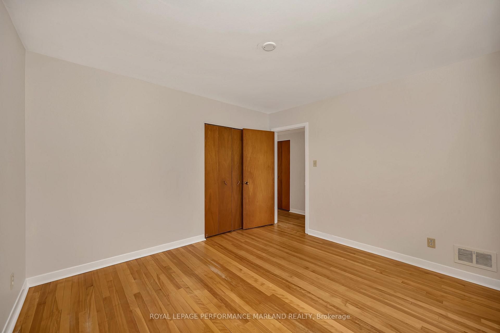 Photo 21 of 845 Forest Street S, Ottawa, Queensway Terrace North — HOMEH