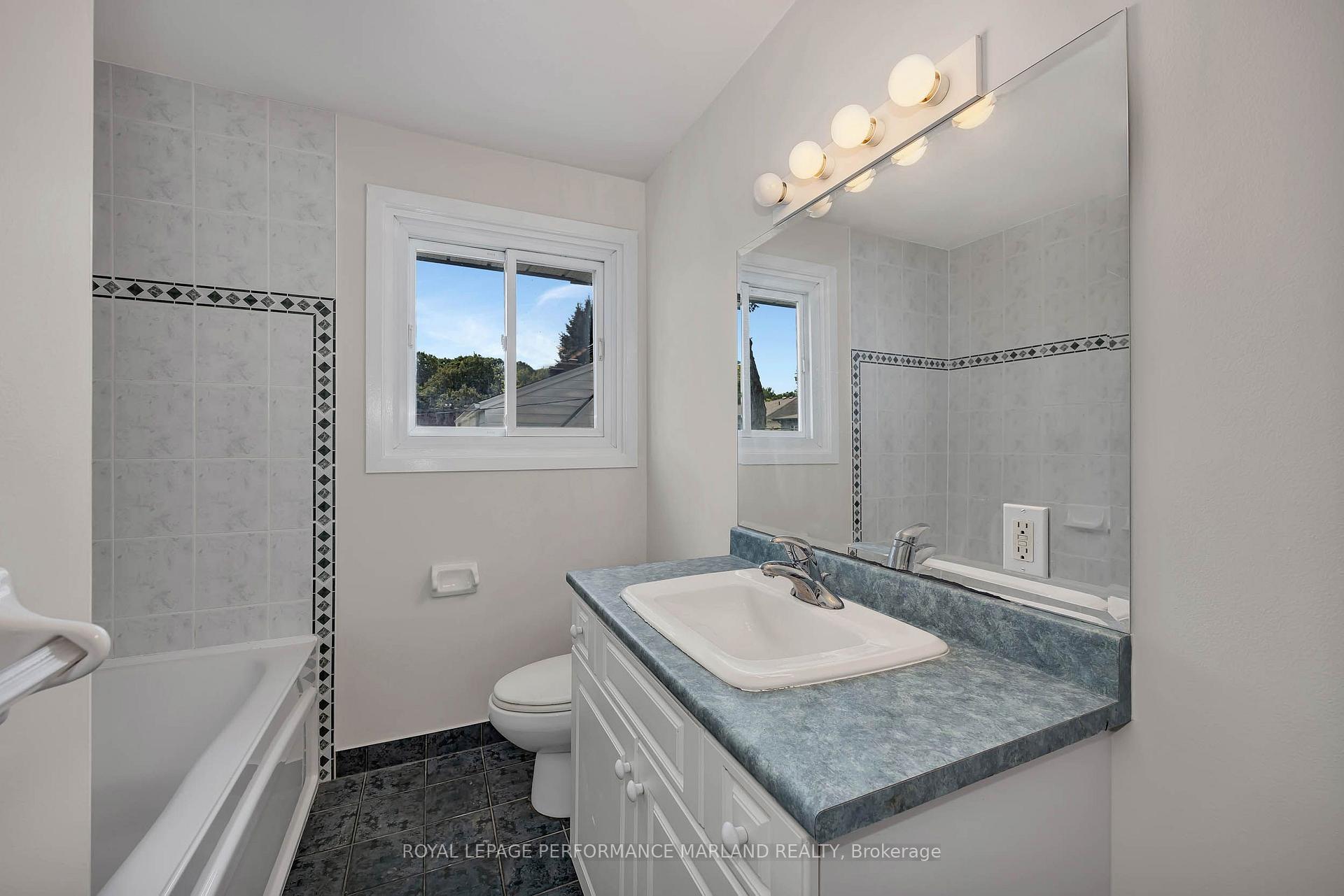 Photo 23 of 845 Forest Street S, Ottawa, Queensway Terrace North — HOMEH