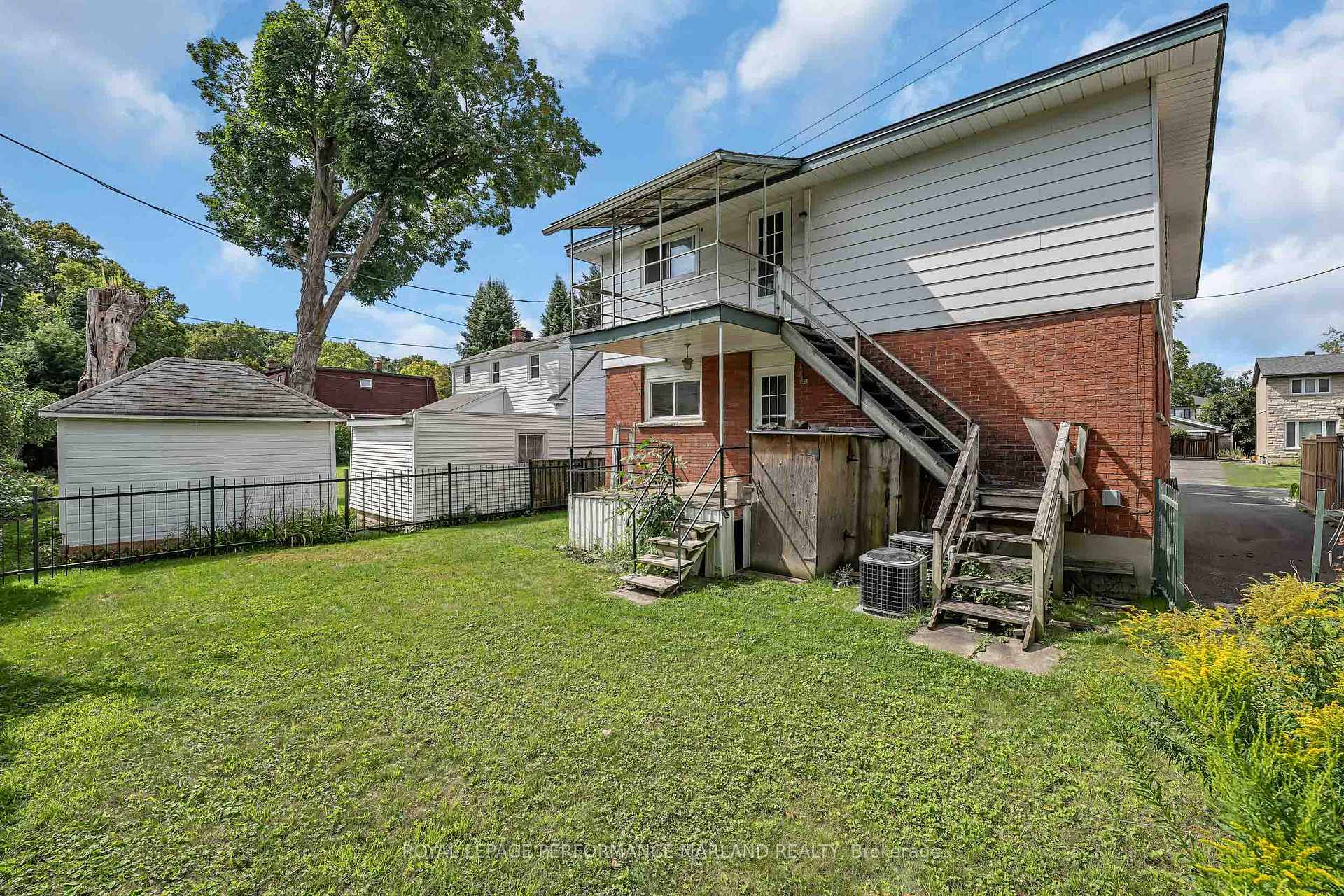 Photo 26 of 845 Forest Street S, Ottawa, Queensway Terrace North — HOMEH