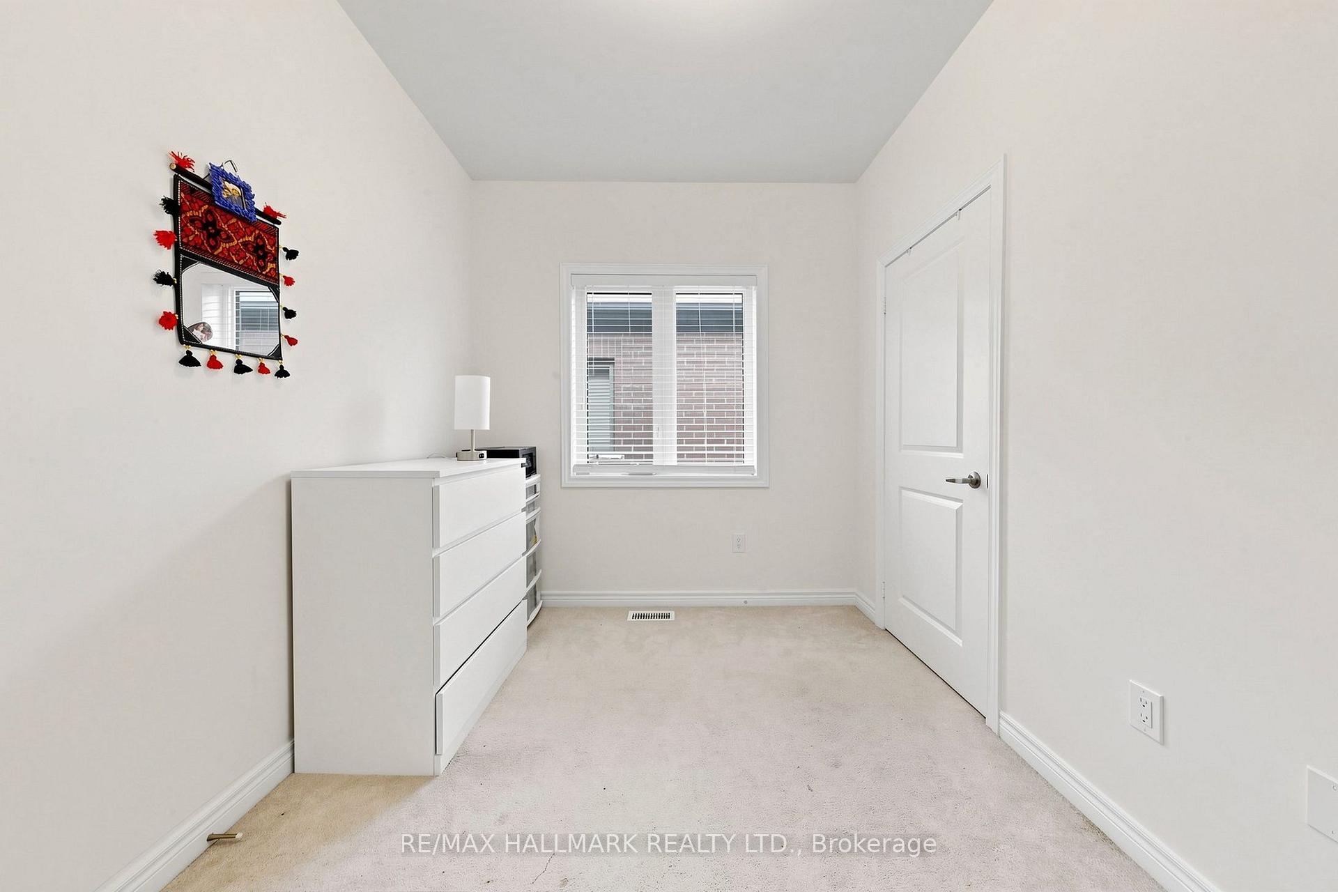 Photo 37 of 19 conarty Crescent, Whitby, Williamsburg — HOMEH