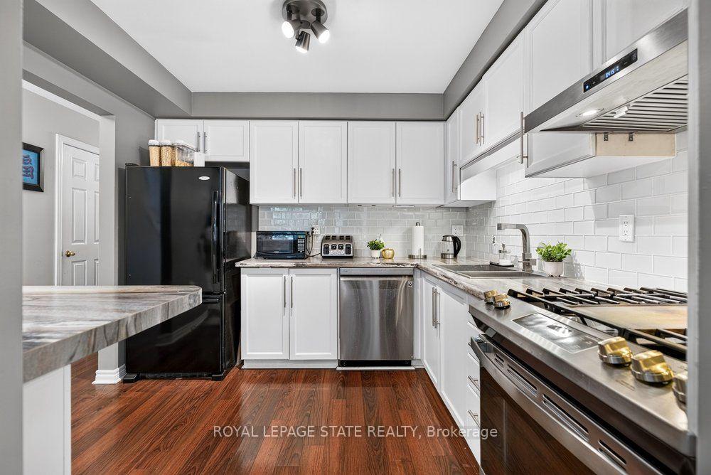 Photo 19 of Unit 11, 44 Frances Avenue, Hamilton, Lakeshore — HOMEH