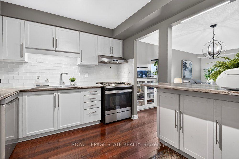 Photo 21 of Unit 11, 44 Frances Avenue, Hamilton, Lakeshore — HOMEH