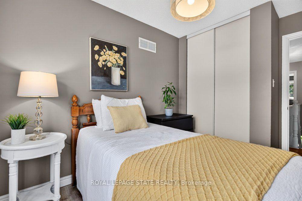 Photo 32 of Unit 11, 44 Frances Avenue, Hamilton, Lakeshore — HOMEH