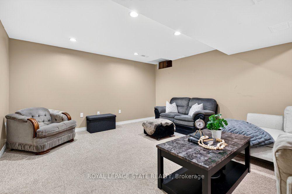 Photo 33 of Unit 11, 44 Frances Avenue, Hamilton, Lakeshore — HOMEH