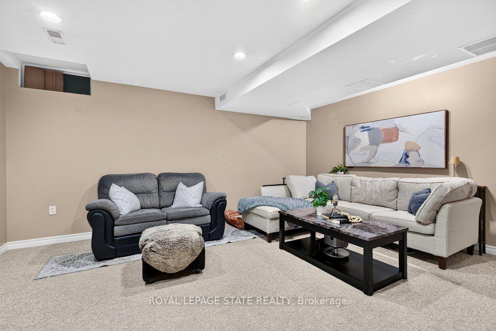 Photo 34 of Unit 11, 44 Frances Avenue, Hamilton, Lakeshore — HOMEH
