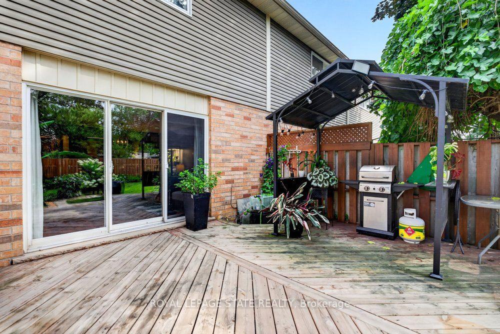 Photo 38 of Unit 11, 44 Frances Avenue, Hamilton, Lakeshore — HOMEH