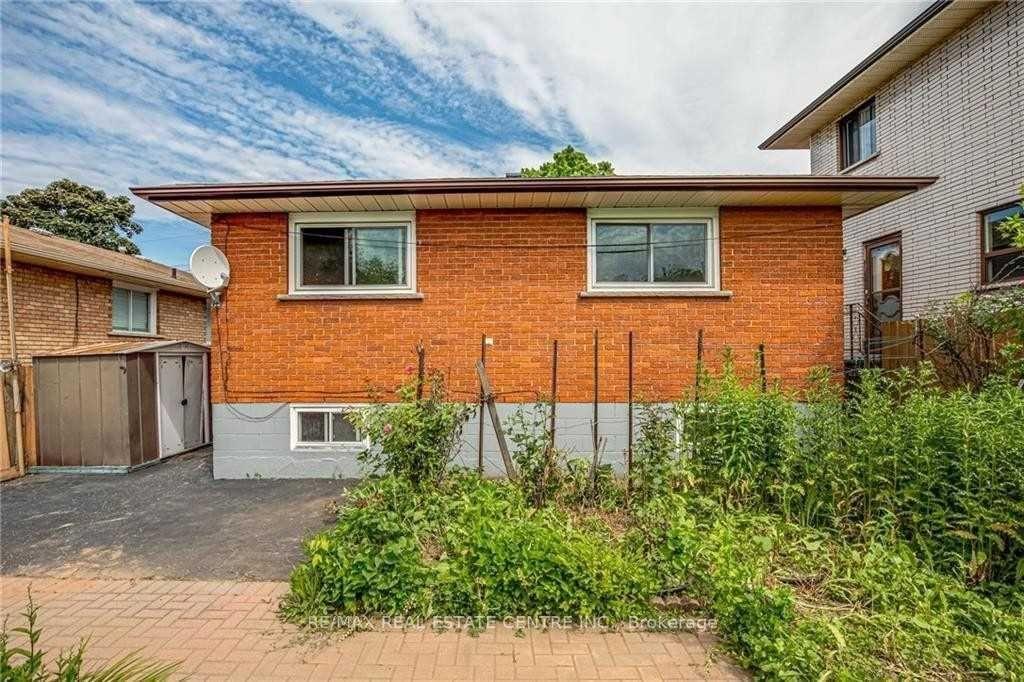 Photo 11 of Unit Bsmt, 49 Selkirk Avenue, Hamilton, Normanhurst — HOMEH
