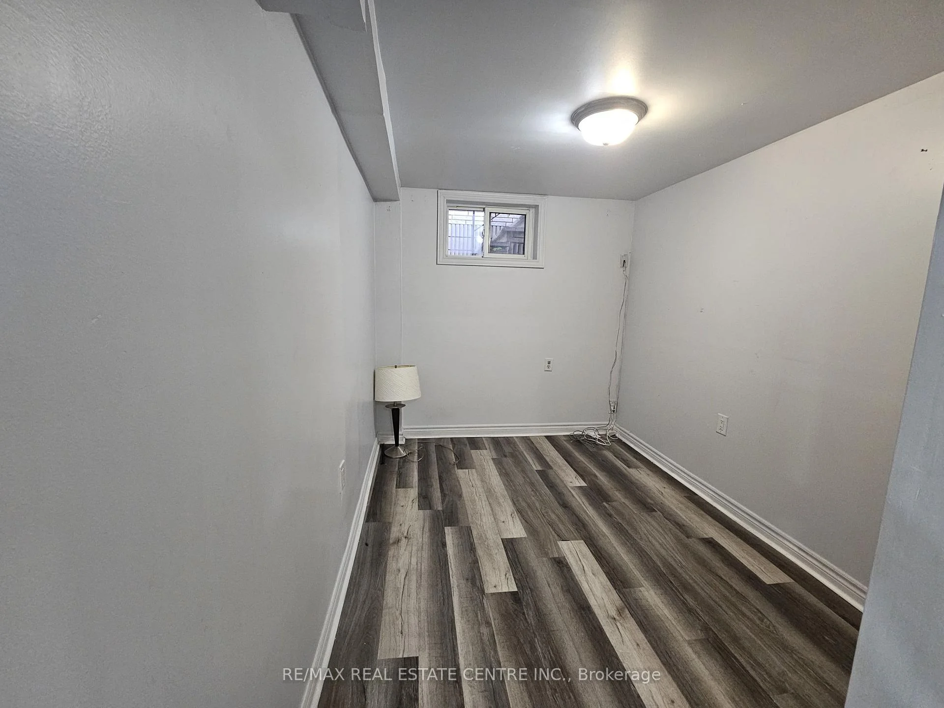 Photo 24 of Unit Bsmt, 49 Selkirk Avenue, Hamilton, Normanhurst — HOMEH