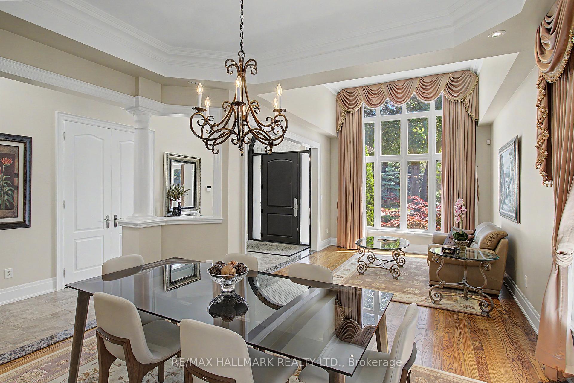 Photo 8 of 102 Duncan Road, Richmond Hill, Langstaff — HOMEH