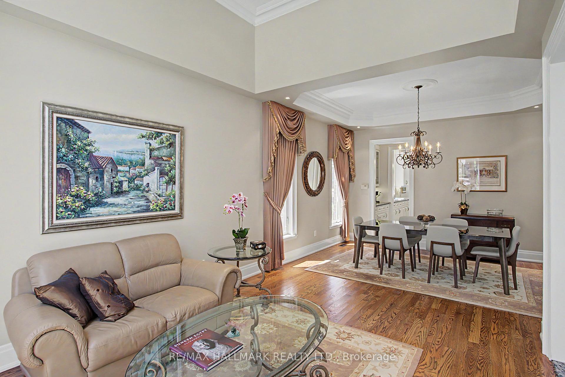 Photo 9 of 102 Duncan Road, Richmond Hill, Langstaff — HOMEH