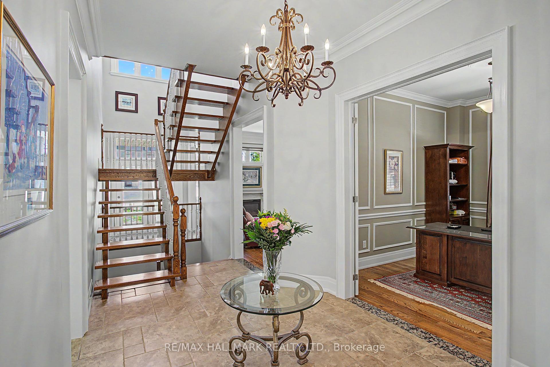 Photo 12 of 102 Duncan Road, Richmond Hill, Langstaff — HOMEH