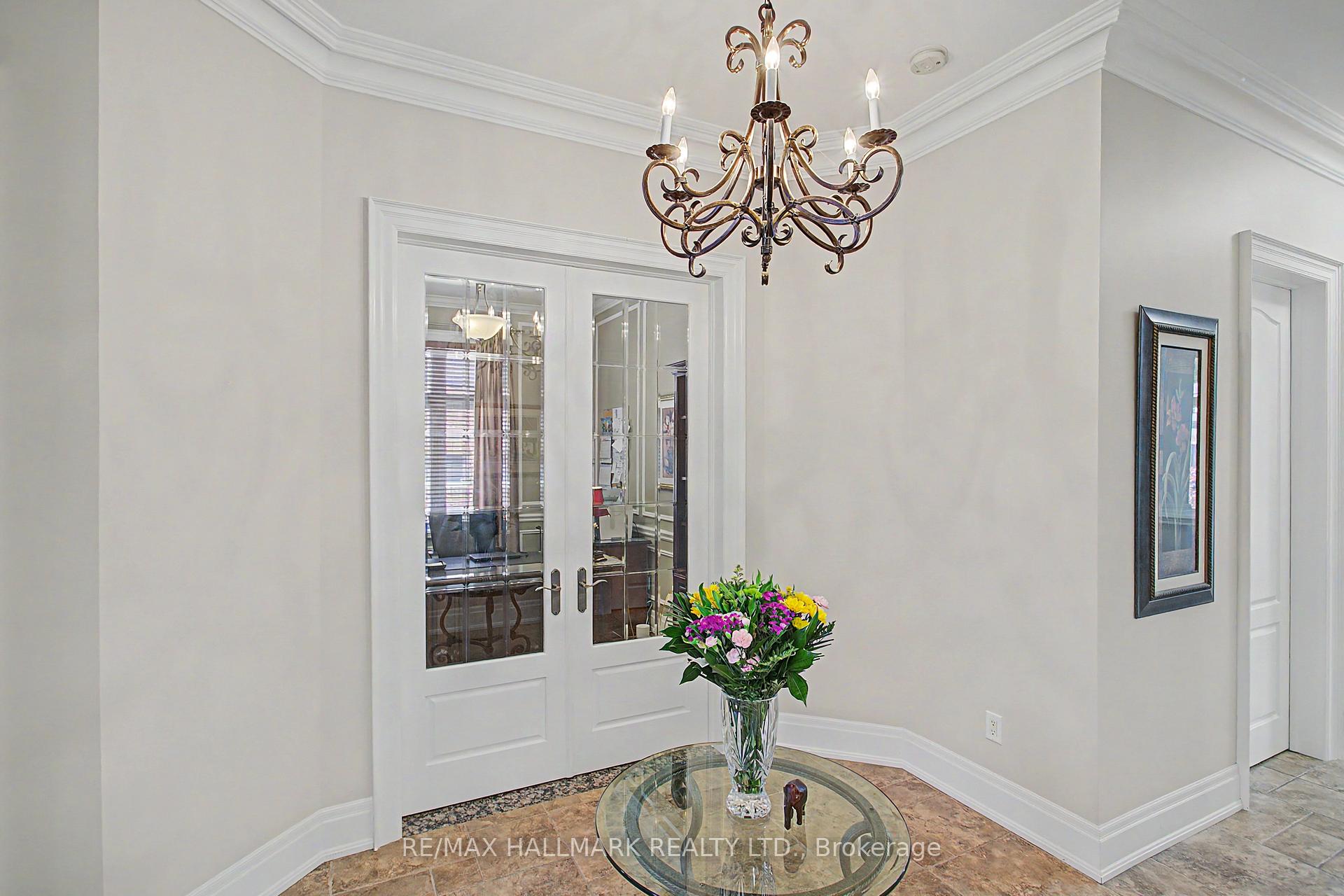 Photo 14 of 102 Duncan Road, Richmond Hill, Langstaff — HOMEH