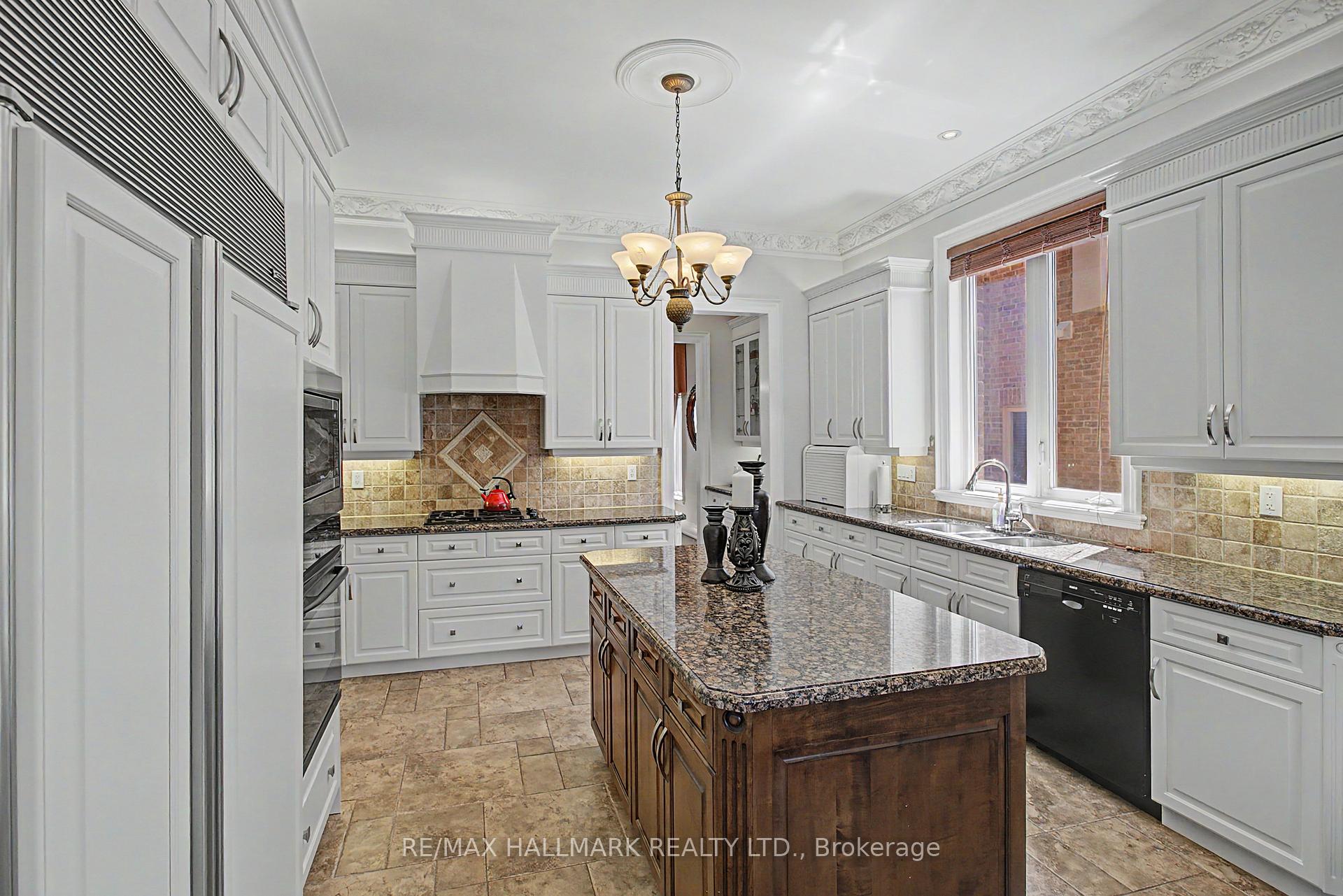 Photo 19 of 102 Duncan Road, Richmond Hill, Langstaff — HOMEH