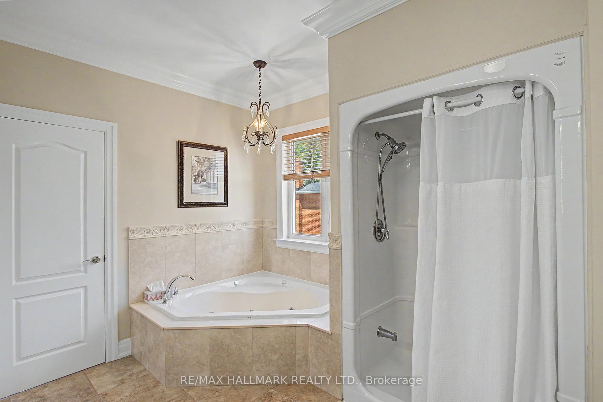 Photo 27 of 102 Duncan Road, Richmond Hill, Langstaff — HOMEH