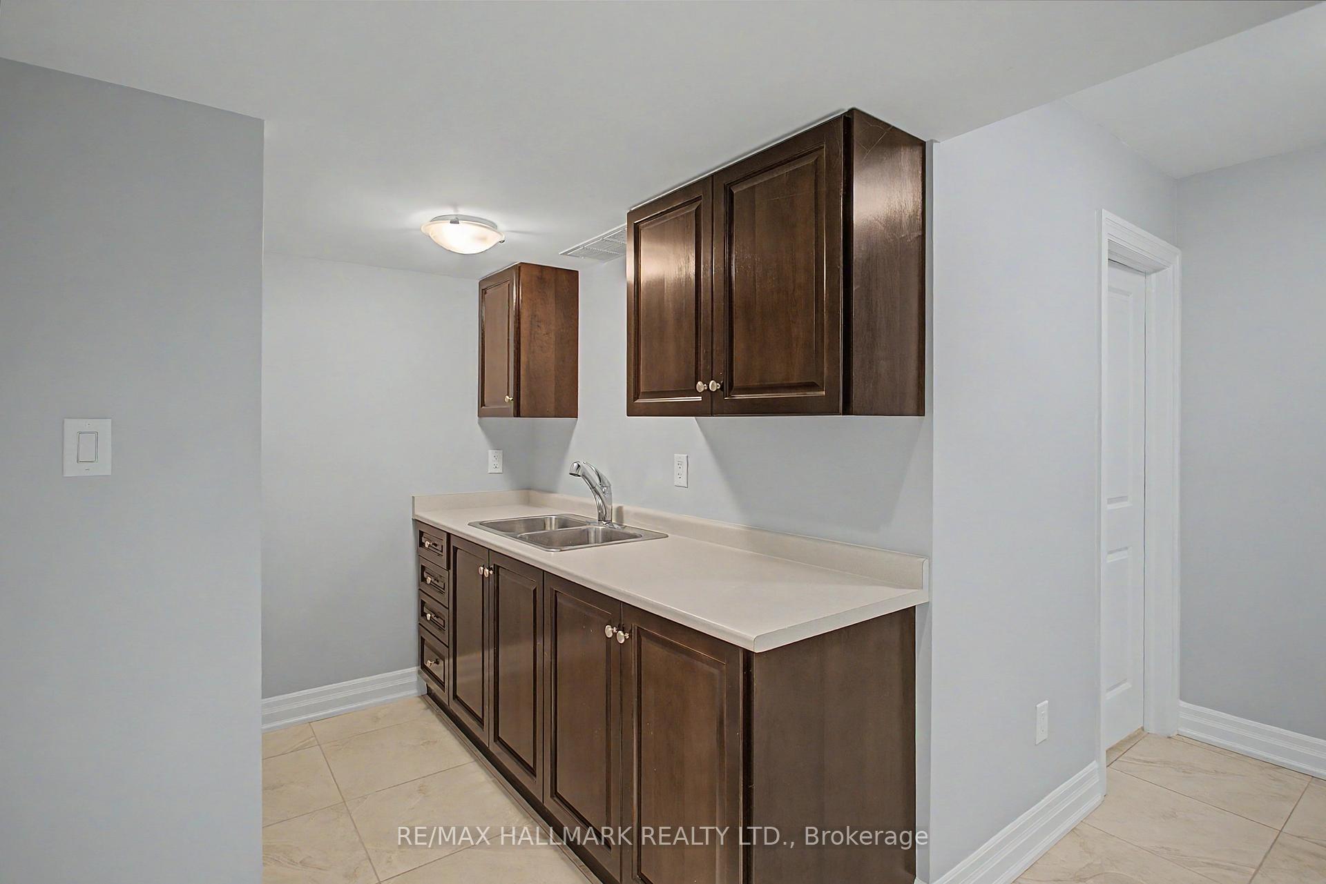 Photo 37 of 102 Duncan Road, Richmond Hill, Langstaff — HOMEH