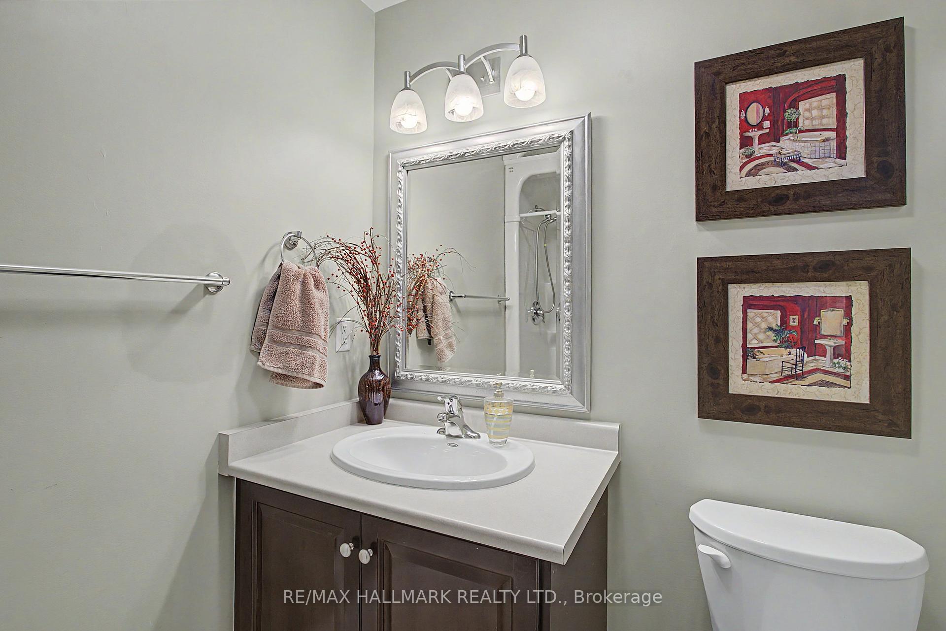 Photo 38 of 102 Duncan Road, Richmond Hill, Langstaff — HOMEH