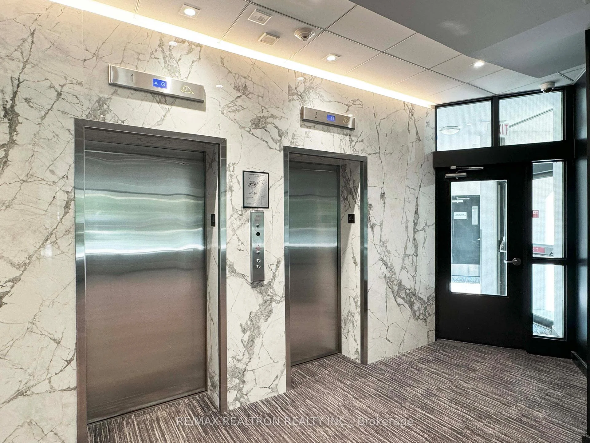 Photo 33 of Unit 1602, 9 Deer Park Crescent, Toronto, Yonge-St. Clair — HOMEH
