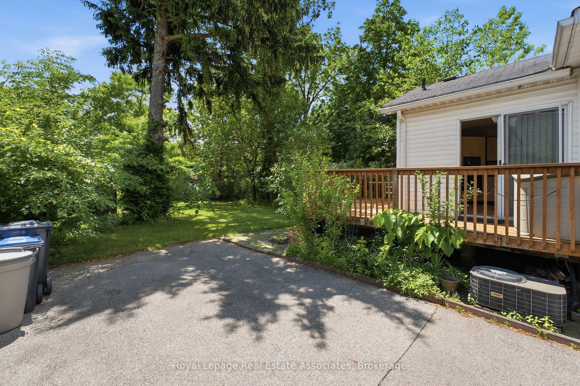 Photo 32 of 64 Eaglewood Boulevard, Mississauga, Mineola — HOMEH