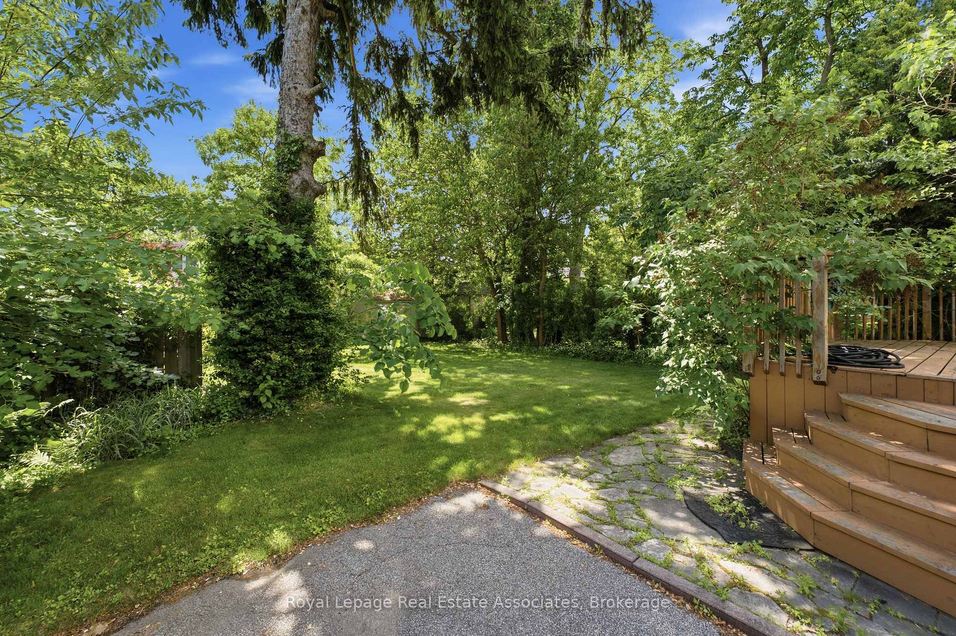 Photo 33 of 64 Eaglewood Boulevard, Mississauga, Mineola — HOMEH