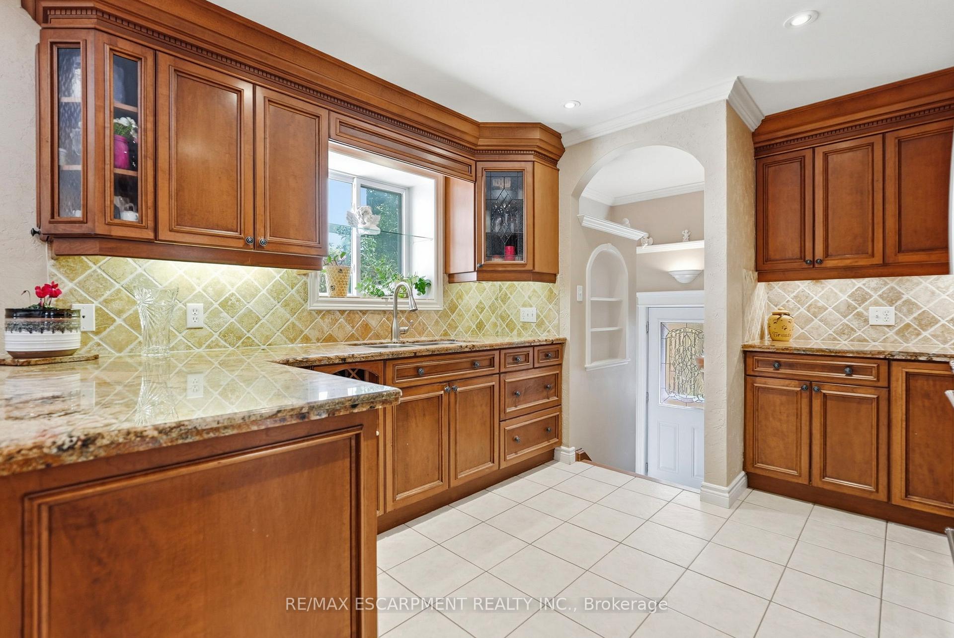 Photo 10 of 3 Mitchell Avenue, Hamilton, Balfour — HOMEH