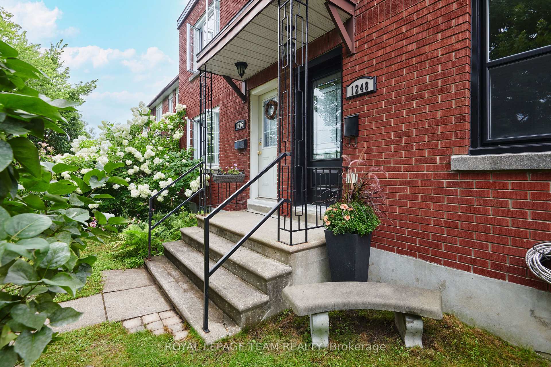 Photo 4 of 1248 Summerville Avenue, Ottawa, Carlington — HOMEH