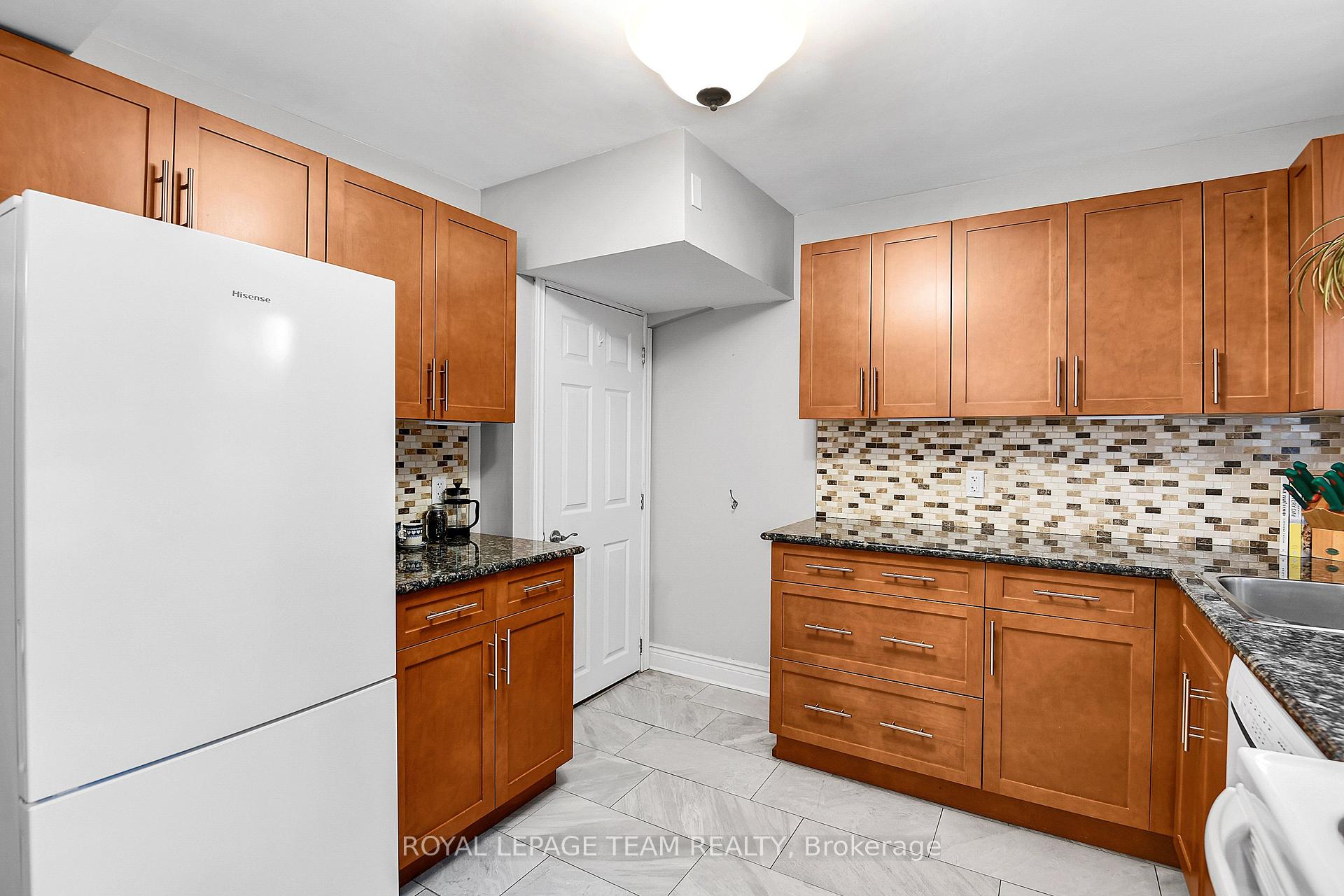 Photo 13 of 1248 Summerville Avenue, Ottawa, Carlington — HOMEH