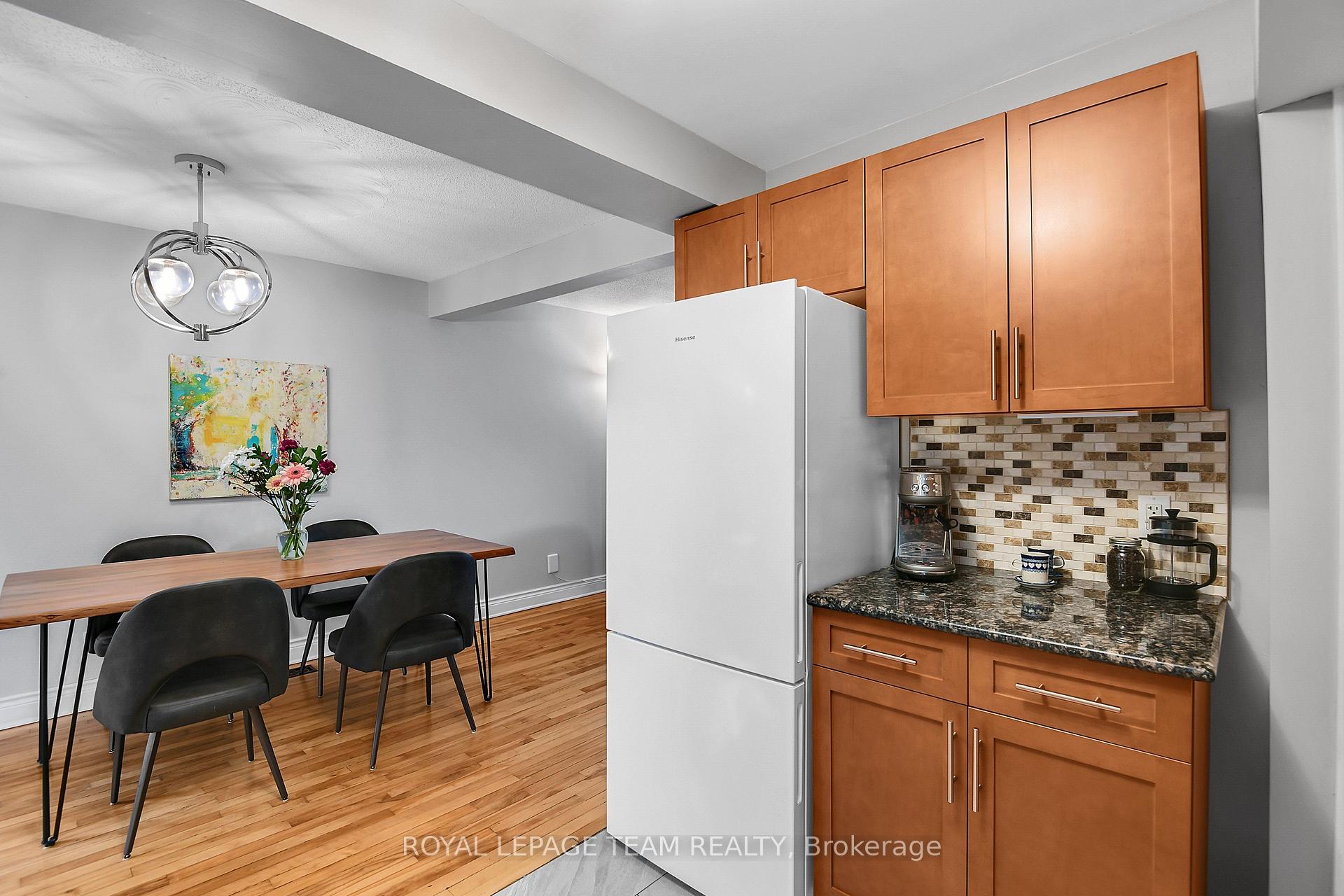 Photo 14 of 1248 Summerville Avenue, Ottawa, Carlington — HOMEH