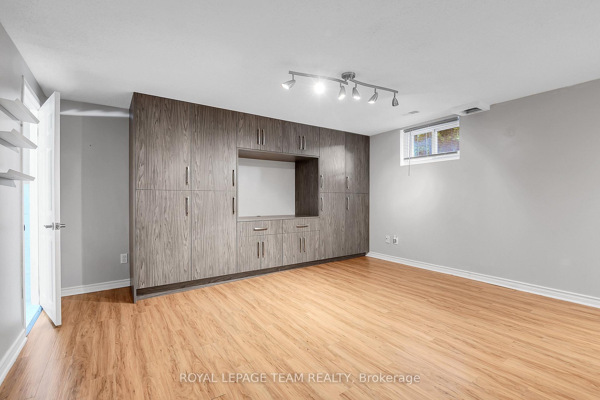 Photo 26 of 1248 Summerville Avenue, Ottawa, Carlington — HOMEH